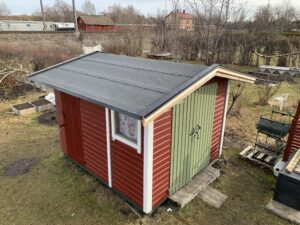 Takläggning med ny dubbelpapp, Vindskivor, Vindskiveplåt och takfotsplåt